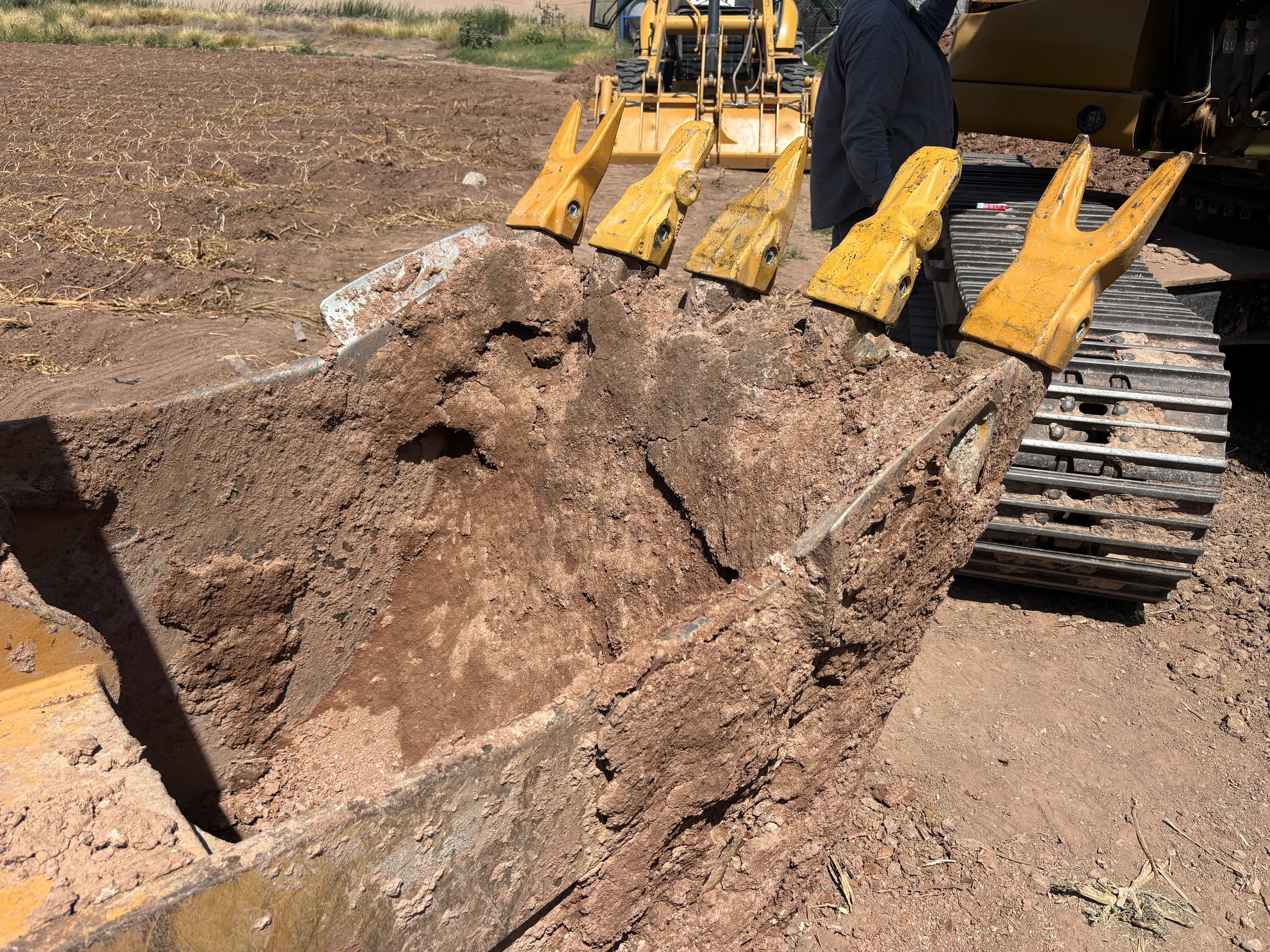 J&F — obras hidroagrícolas privadas